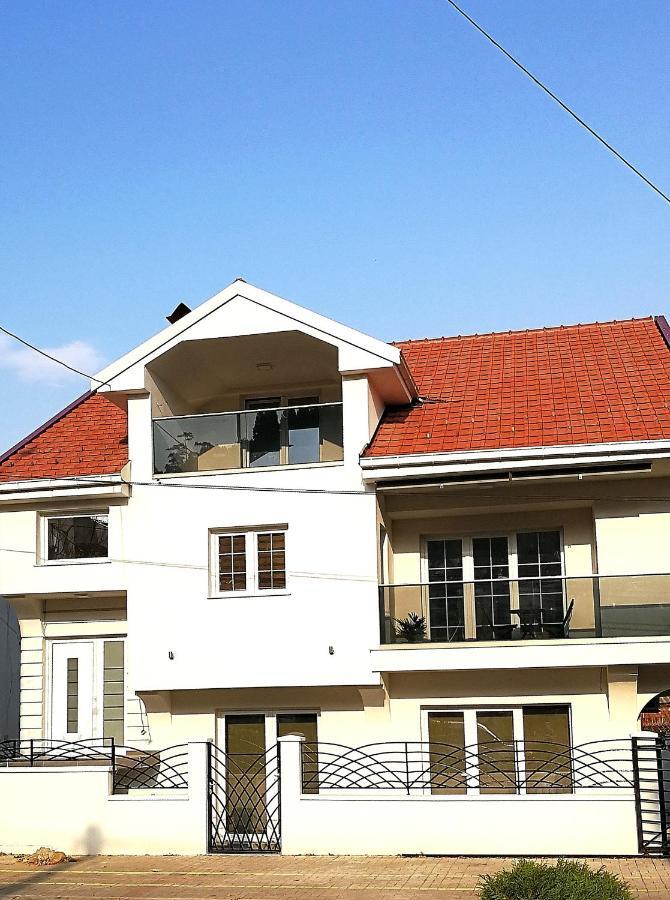 Gold Apartment Strumica Exterior photo